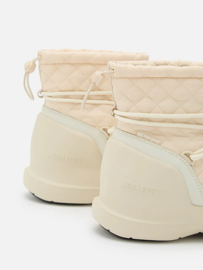 Mezzaluna Mid Cream Quilted Boots Mezzaluna Mid Cream Quilted Boots